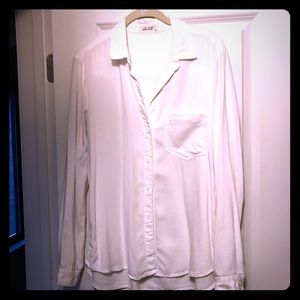 Bella Dahl Long Sleeve Button-down in size M.